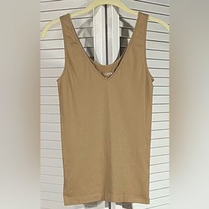 Women’s J. Crew small tan stretchy tank/layering piece $16